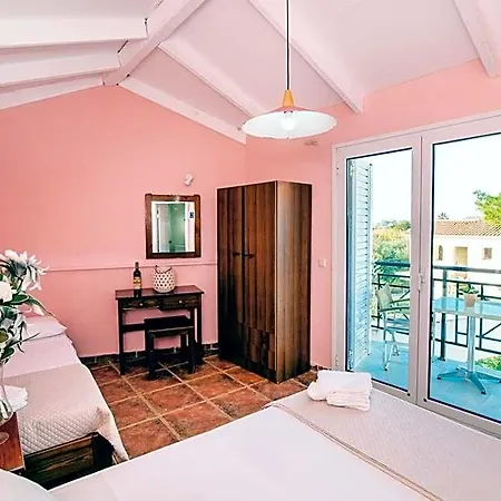 Aura Apartament Laganas